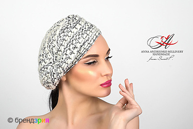 Весенний берет из твида Chic